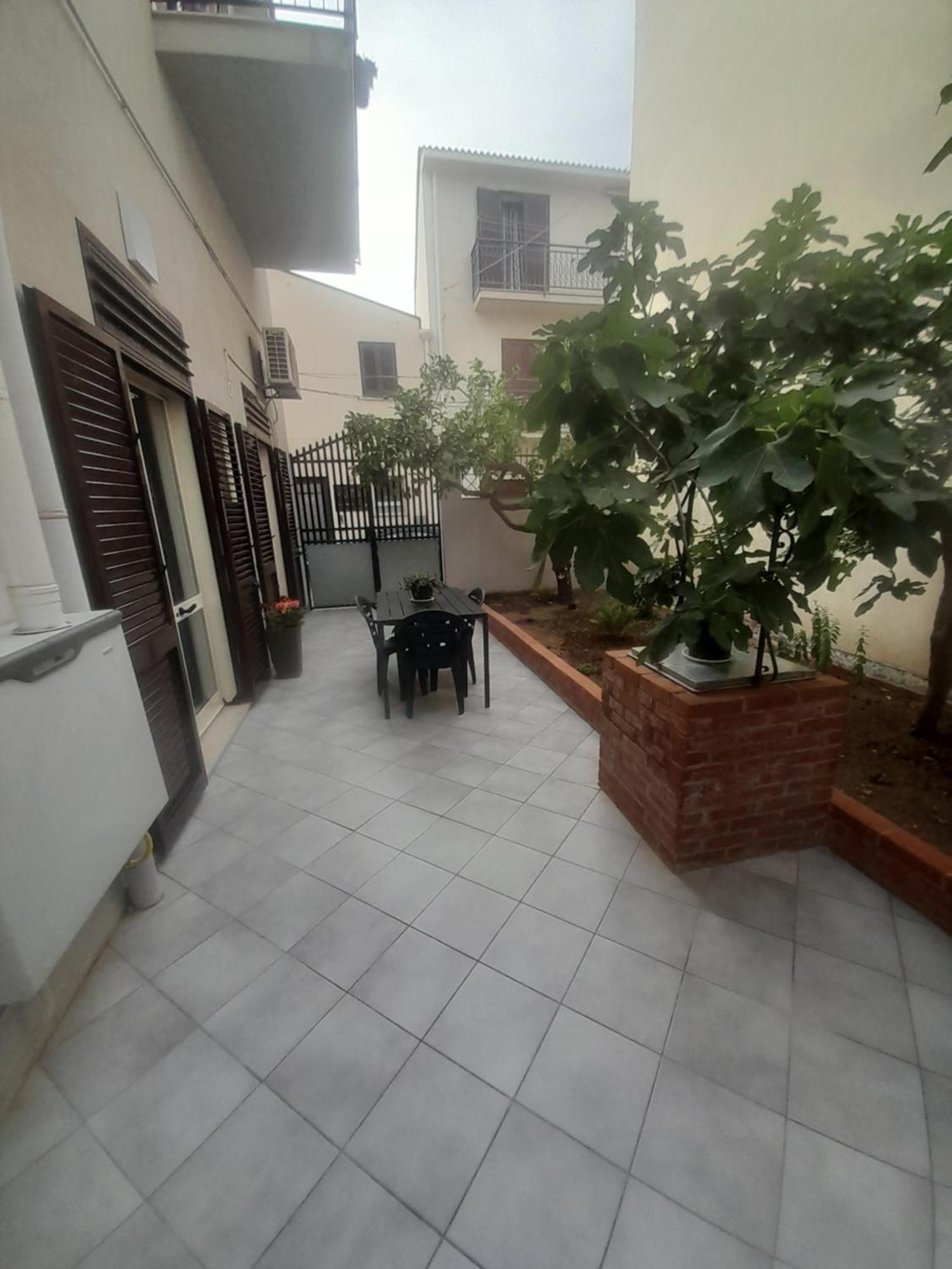 קאסטלמארה דל גולפו Casa Vacanza Tobruk מראה חיצוני תמונה